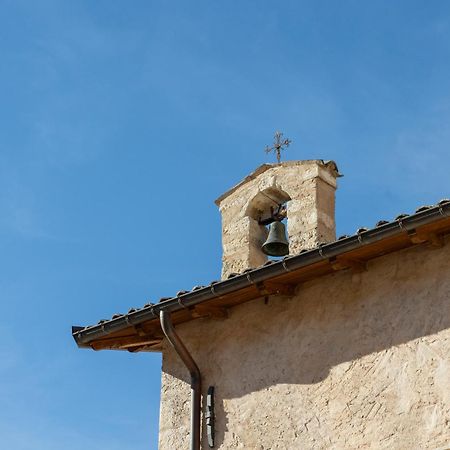 Palazzo Pirro Dimora Storica Bed and Breakfast Acciano Exteriör bild