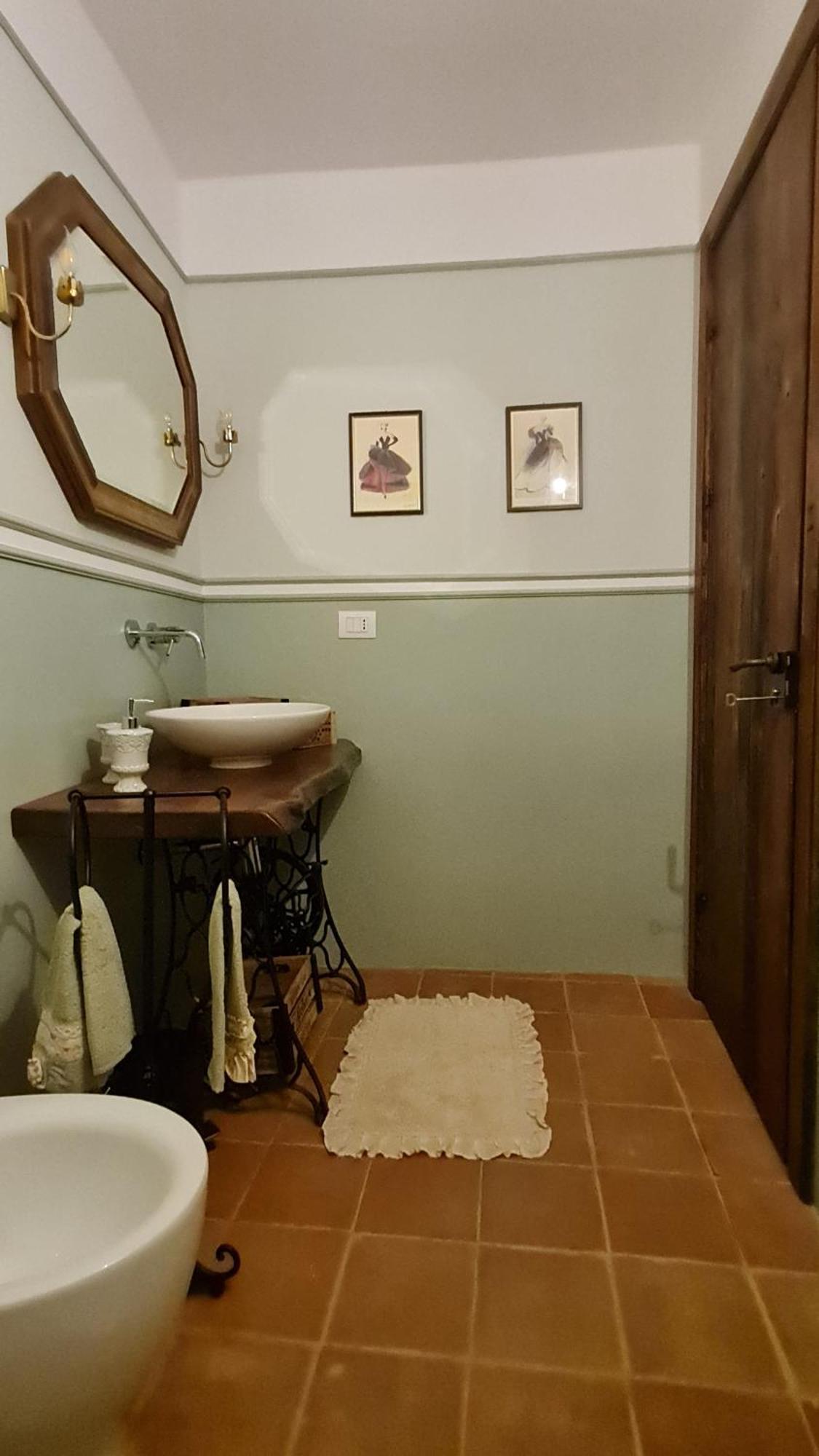 Palazzo Pirro Dimora Storica Bed and Breakfast Acciano Exteriör bild