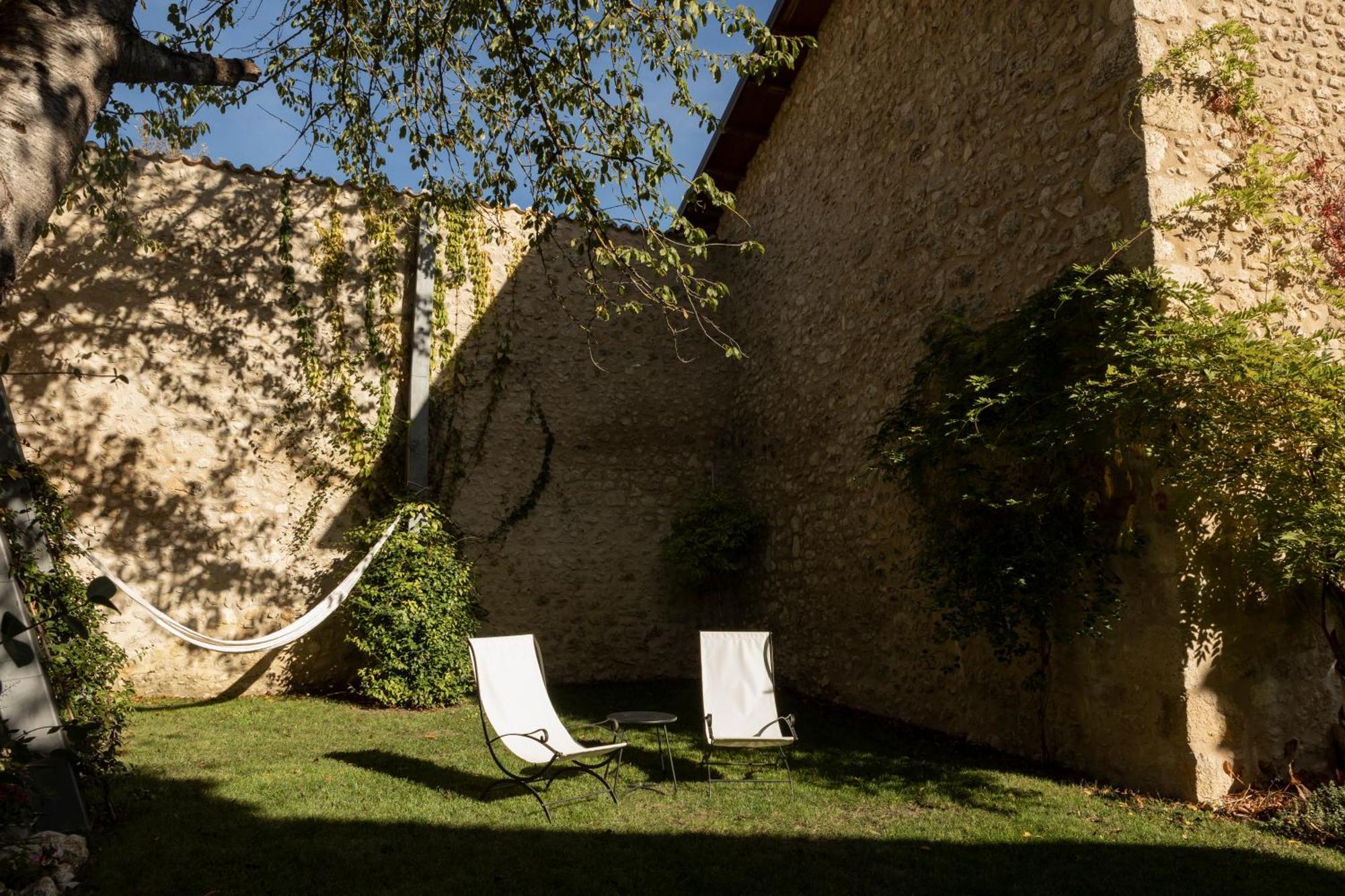 Palazzo Pirro Dimora Storica Bed and Breakfast Acciano Exteriör bild